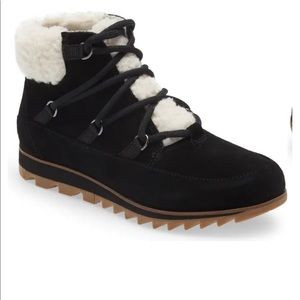SOREL HARLOW LACE COZY WATERPROOF BLACK SOLE BOOTIE: